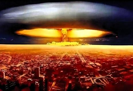 日本若突破核门槛，对中国的安全威胁将直接且致命。其拥核后的先发制人偷袭风险，绝非