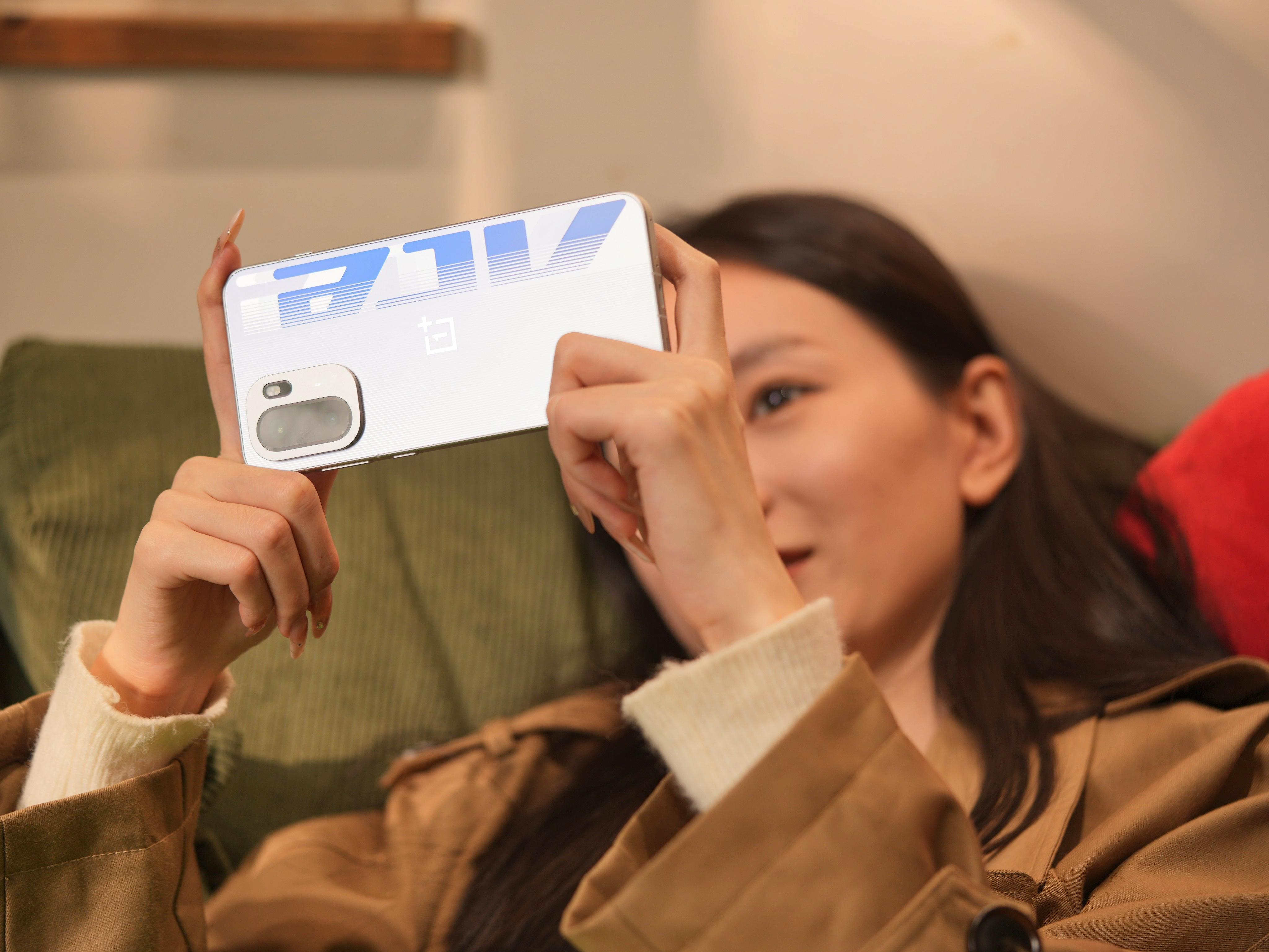 一加Ace 6今天正式开售了，这机器真的很香！骁龙8至尊版现在调校的已经非常成熟