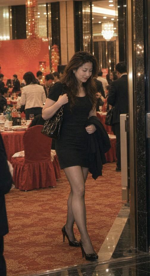 那年冬天的酒店走廊，每一步都是风景。有些瞬间当时只道是寻常，如今再看却惊艳了时光