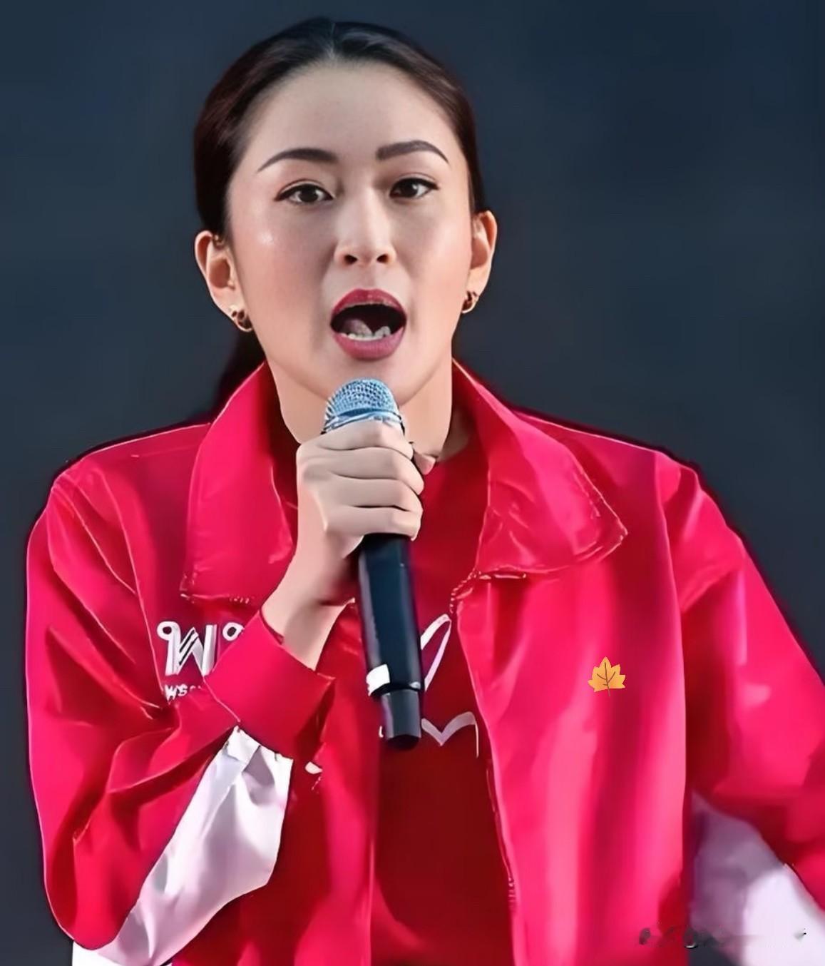 泰国政坛这出戏，演得够狠。

145个签名，7页纸，直接把阿努廷和18名内阁成员