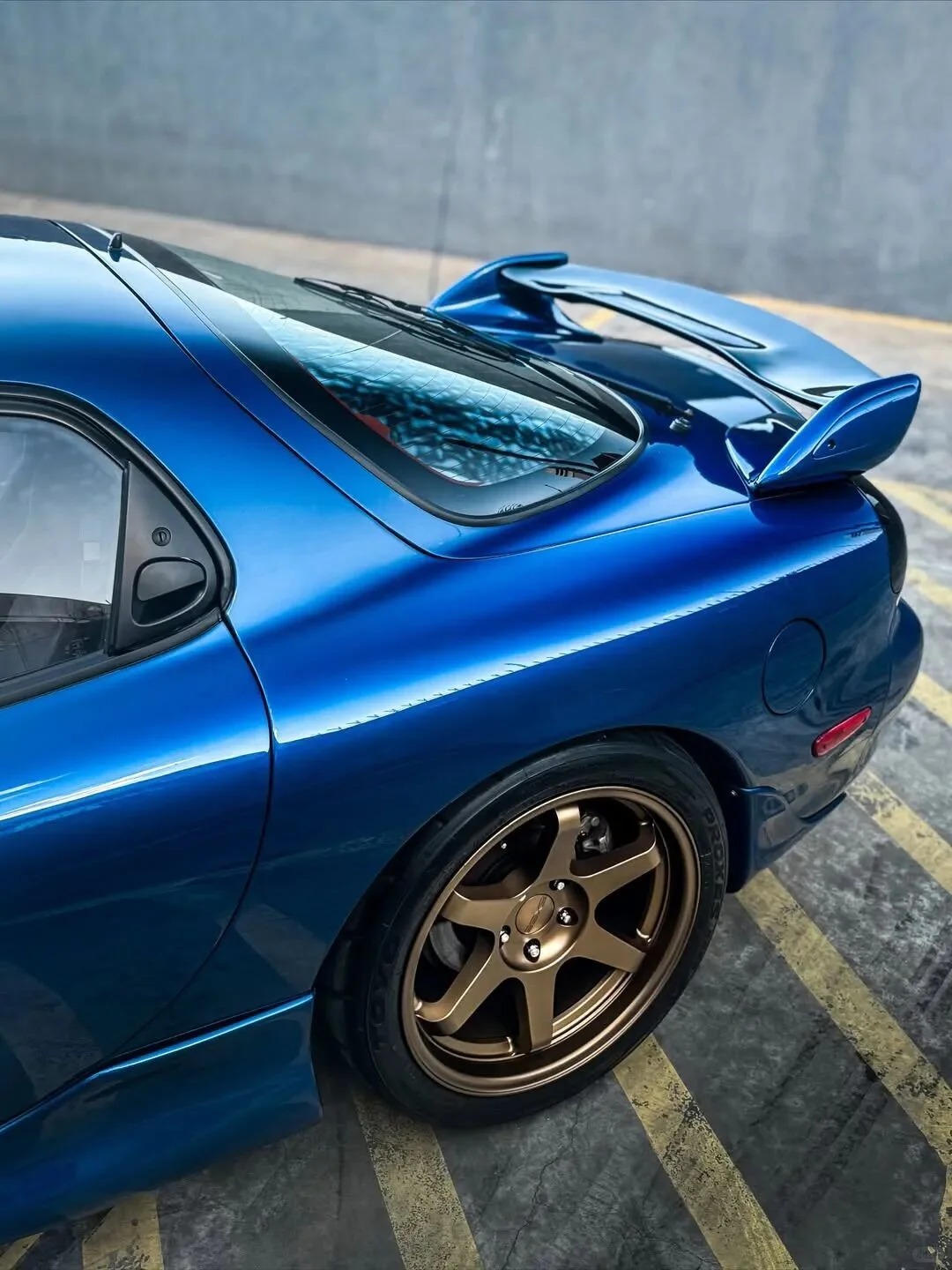 Mazda RX-7 FD，运动蓝是TA的舒适区绝美车片