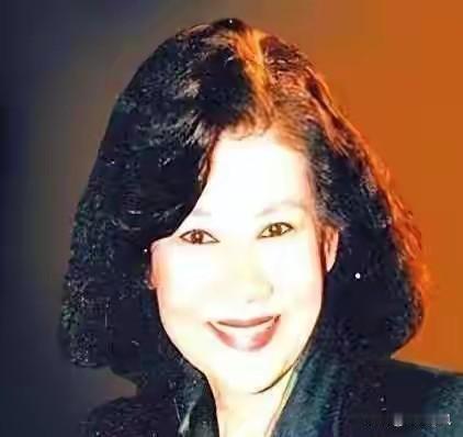 霍英东夫人辞世前对孙媳直言：世人都赞我儿迎娶港姐为霍家添彩，实则当年真情是我向婆