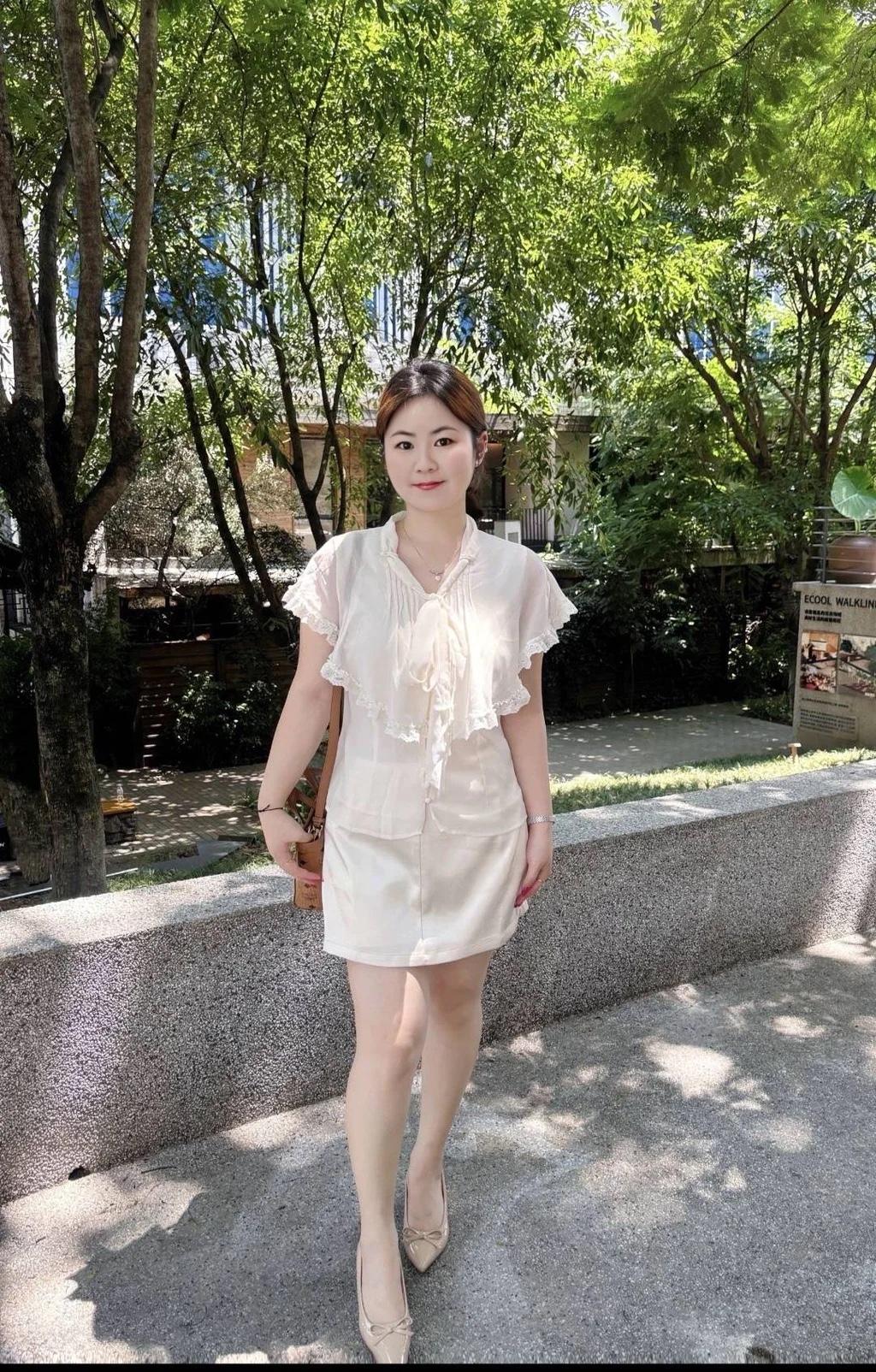 你觉得成熟女性最大的魅力是什么? 
姐姐的要求不高