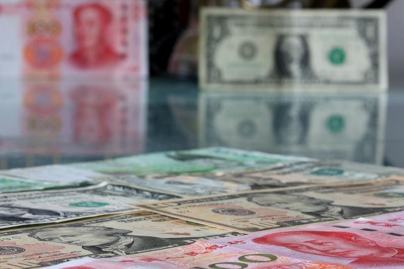 不懂就问：25年，中国顺差1万亿，到哪儿了
买黄金了，换股票了？
外汇储备好像也