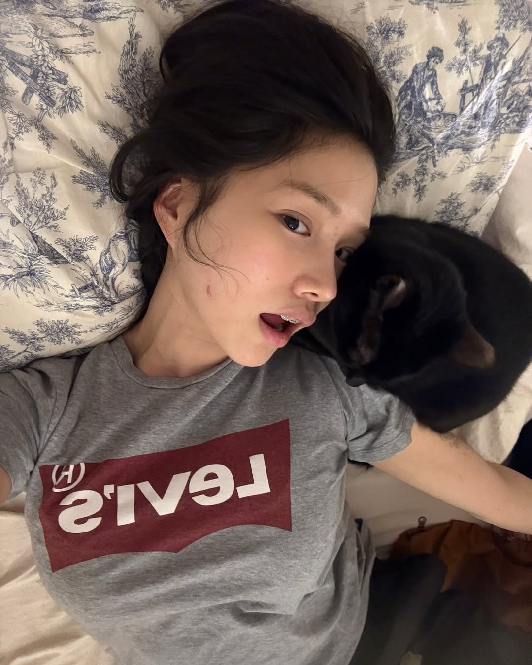 susan4.14 女生头像 头像 女生头像[超话] ​​​