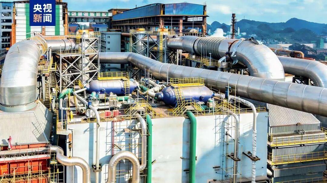 12月20日，全球首台商用超临界二氧化碳发电机组在贵州六盘水首钢水钢集团成功商运