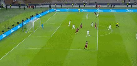 （亚冠）1/4决赛中，卡塔尔的萨德体育俱乐部与日本的神户胜利船在90分钟内战成3