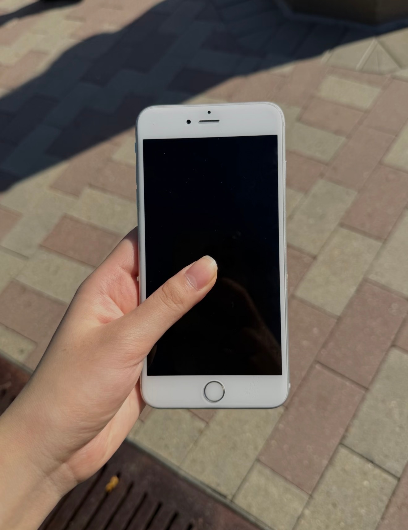 那些年iPhone被取消的设计。个人觉得只有Home键最可惜，其他的都还好，但H