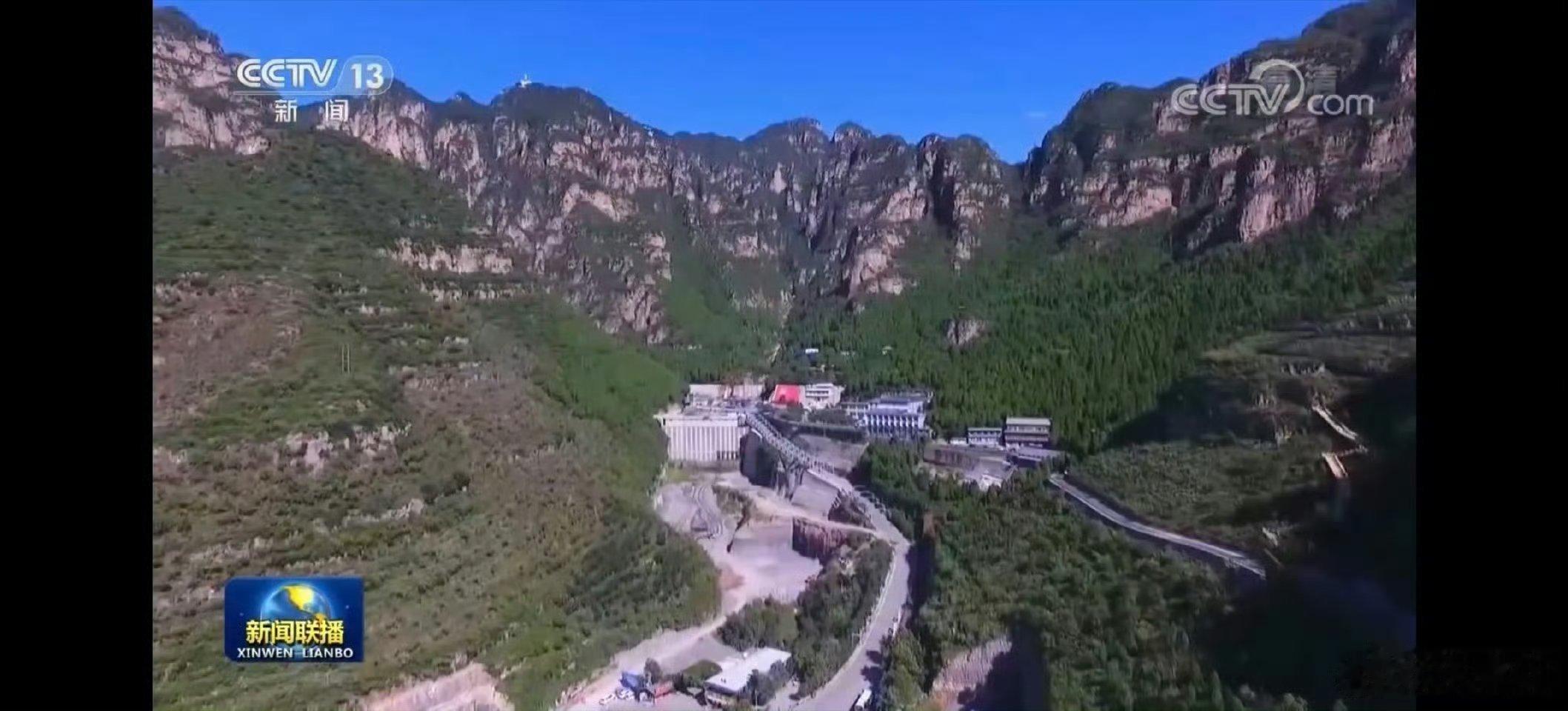 我们深切缅怀国家民政部公布的第一批著名抗日英烈和英雄群体目录之一，100位新中国
