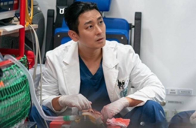 [第4届BSA] 青龙系列大奖大竞争新闻最佳男主角候补朱智勋相关今年BSA最佳男