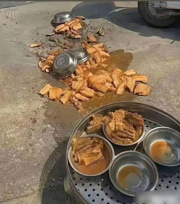 打翻扣肉，为何要被挂牌？