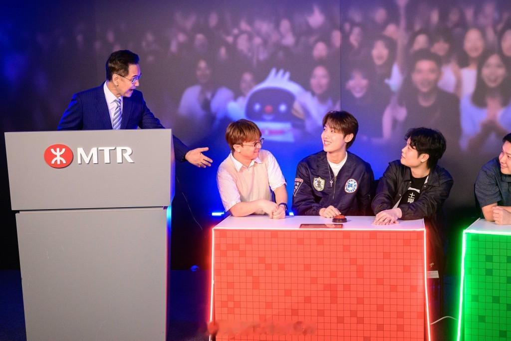 陈启泰不惧后辈挑战 自称60后最机敏主持人 曾傲棐分享青涩往事 打算以此拍摄MV