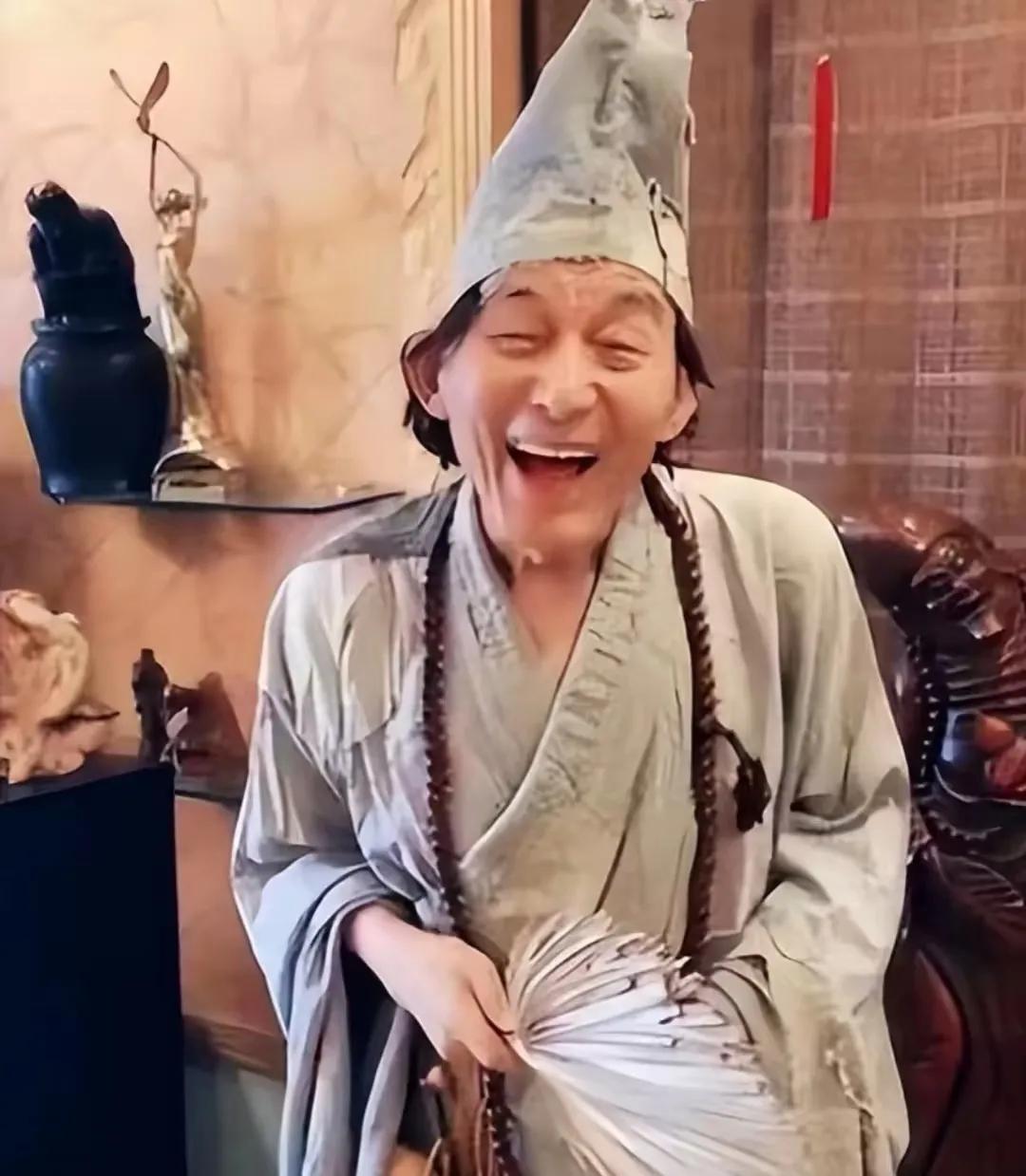 游本昌，
告诉我们所有人一个道理，
不是要跑一辈子龙套，而是把龙套跑好了，把不起
