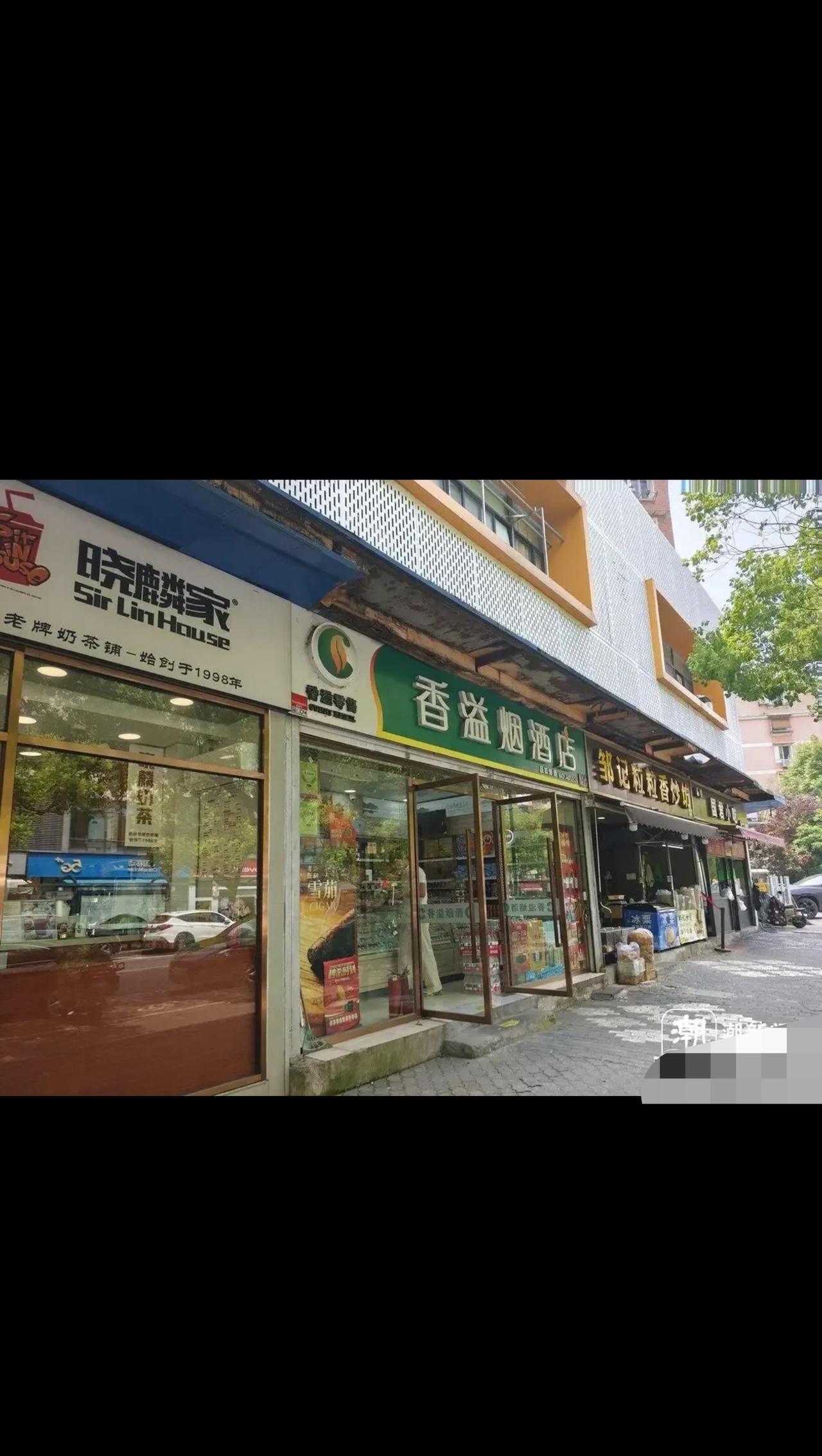 浙江杭州，男子经营20多年早餐店，只因市场换了二房东，年租金从原本12.8万涨到