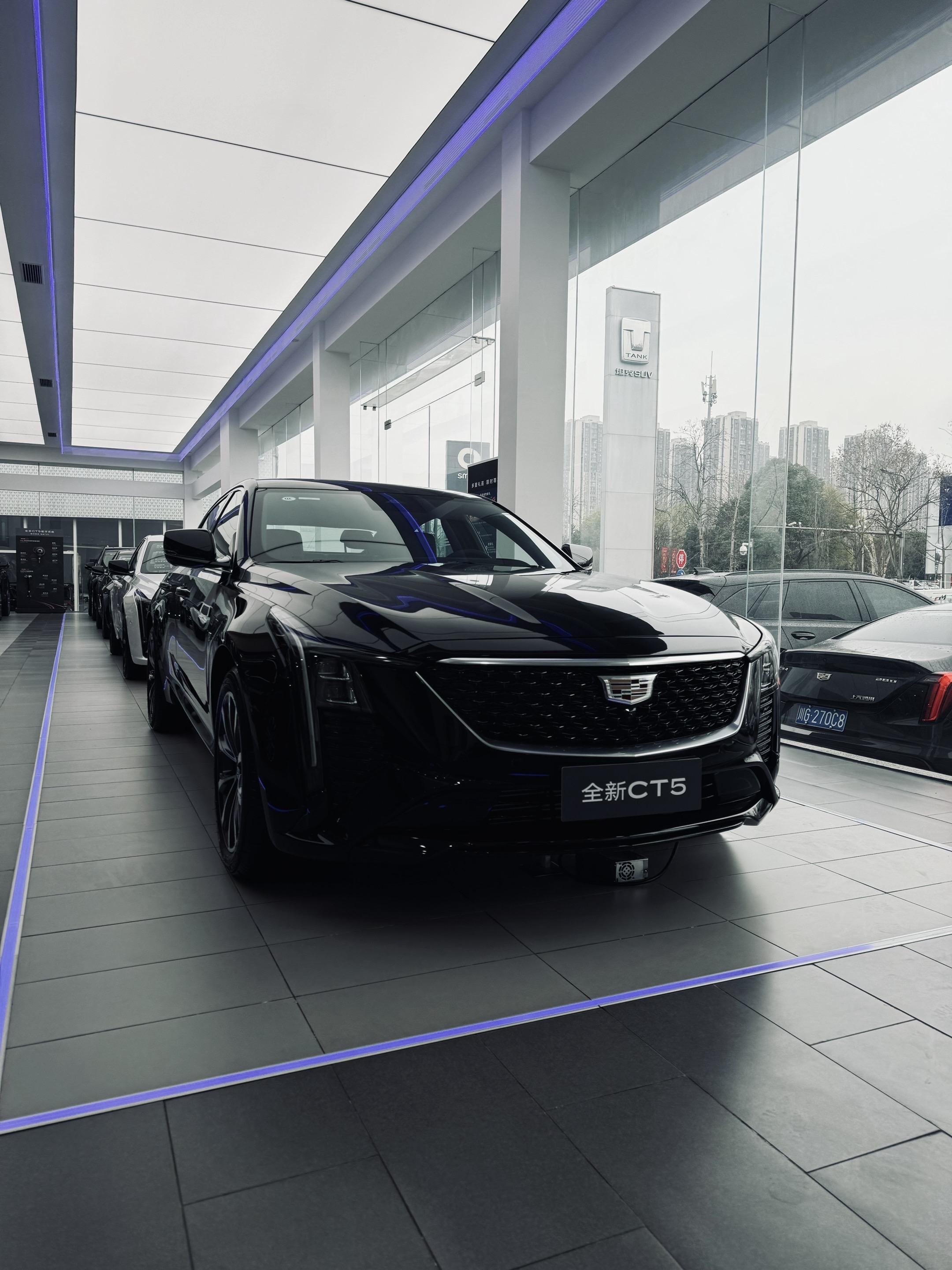 后驱操控+凌厉线条，低调又霸气，懂的人一眼就沦陷了～