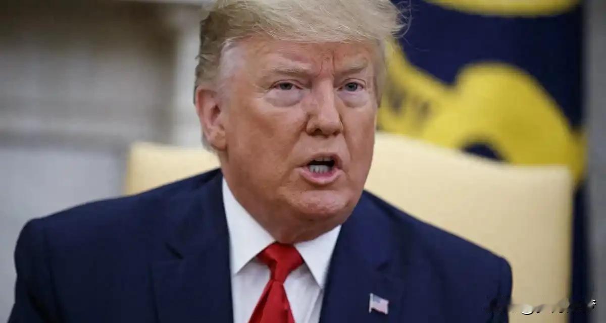 近年来，“特朗普越来越像拜登”的讨论引发关注，这一看似矛盾的观察，实则折射出美国