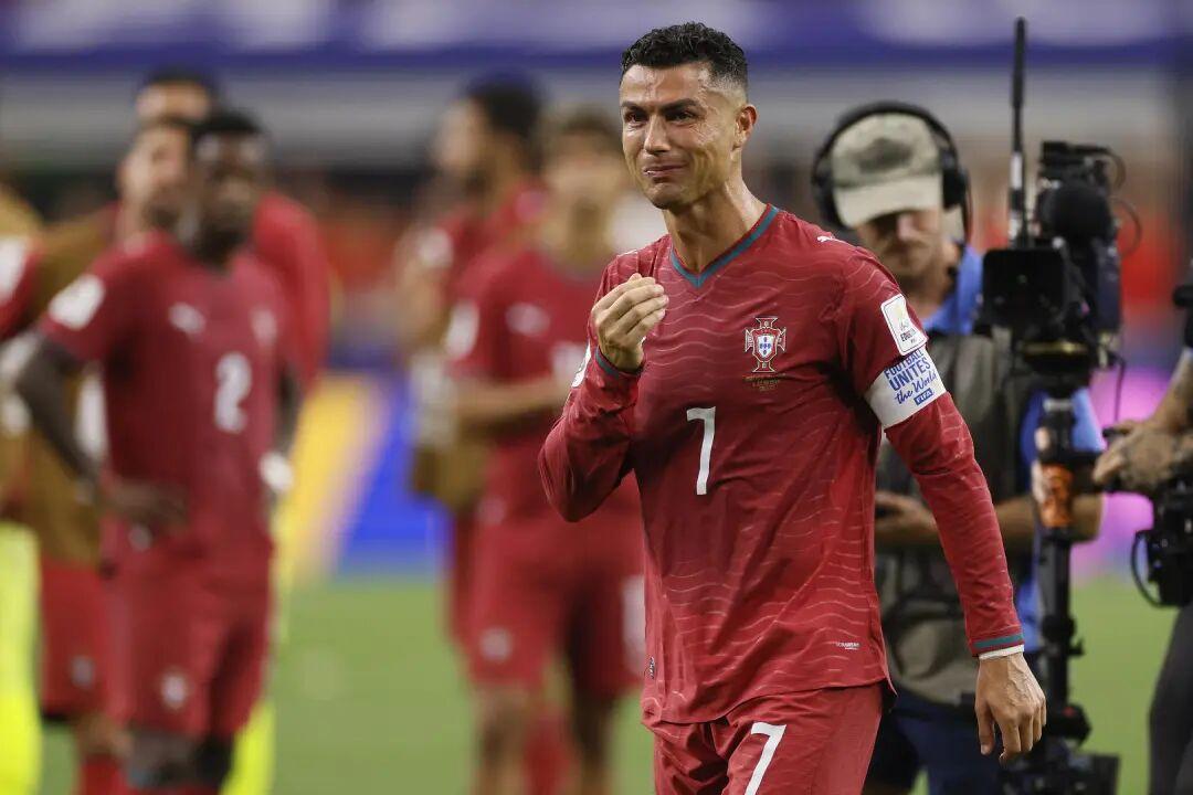 2026美加墨世界杯1/8决赛，葡萄牙遭西班牙补时绝杀0-1出局。41岁的C罗赛