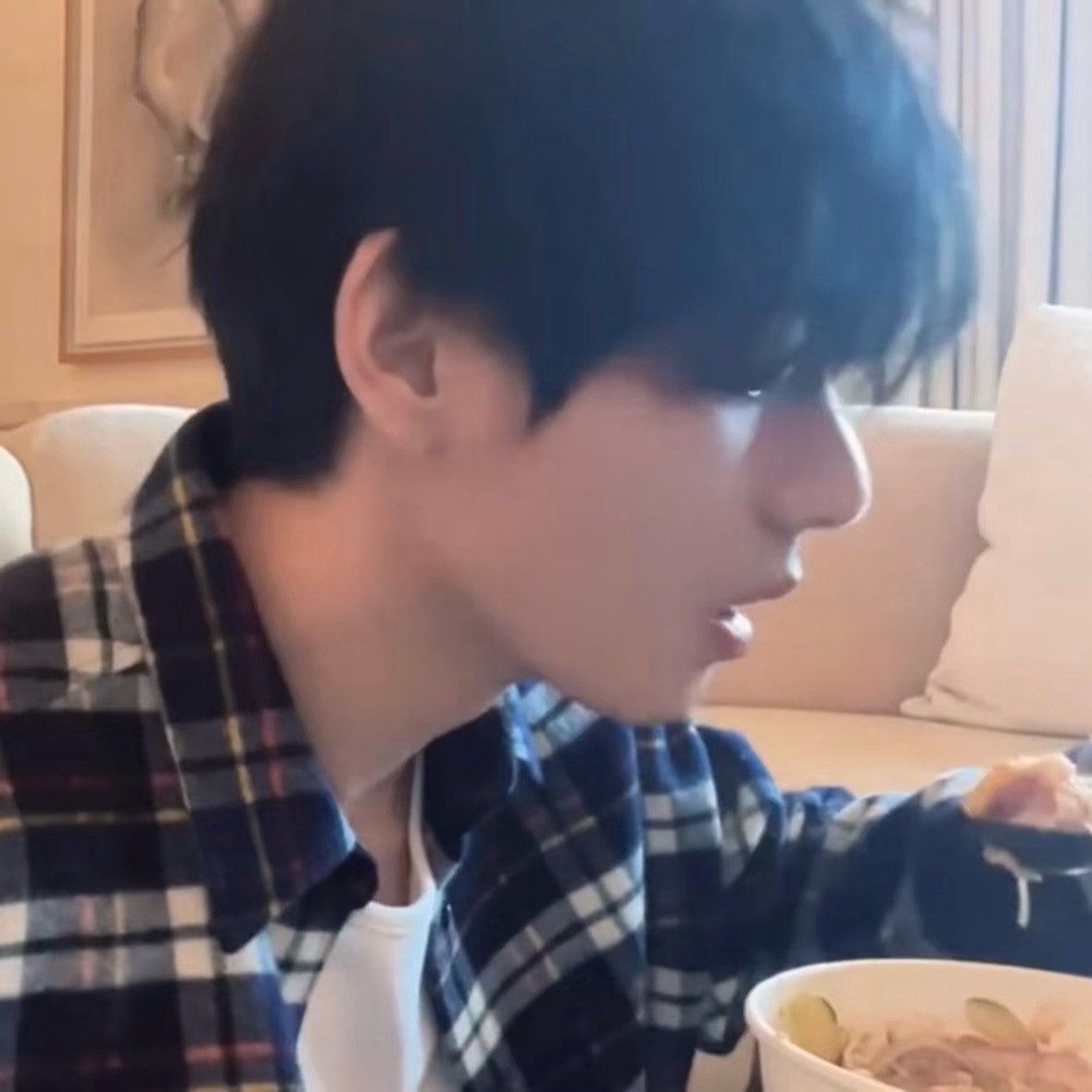 世首帅颜永一男颜一金泰亨美成这样金泰亨