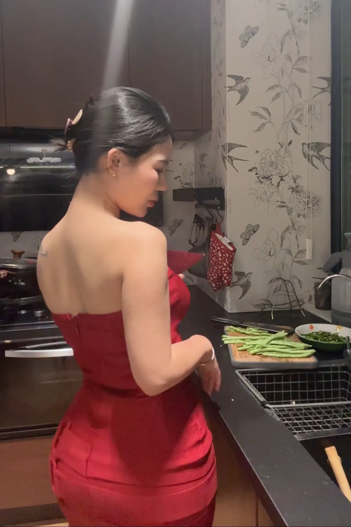 不需要驾驭我 我喜欢的我会低头