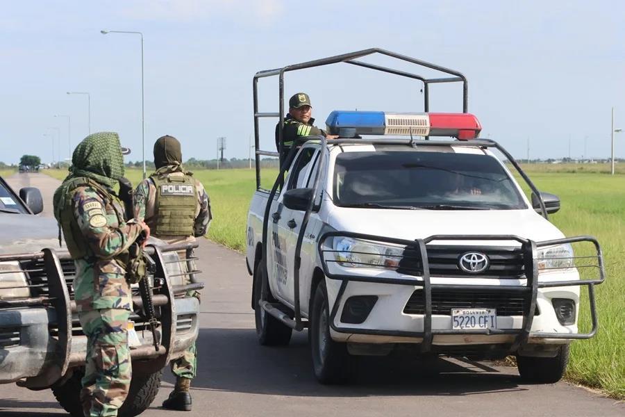 惊弓之鸟
当地时间15日，美国驻玻利维亚使馆宣布，由于安全方面的预防措施，其位于