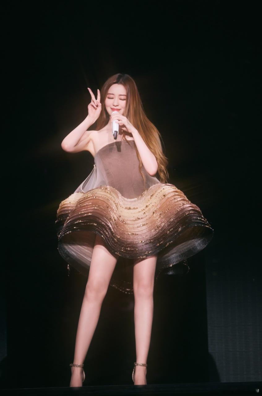 张靓颖巡演郑州站预售 藏在耳机里的青春 BGM 终于要落地郑州啦，巡演郑州站预售