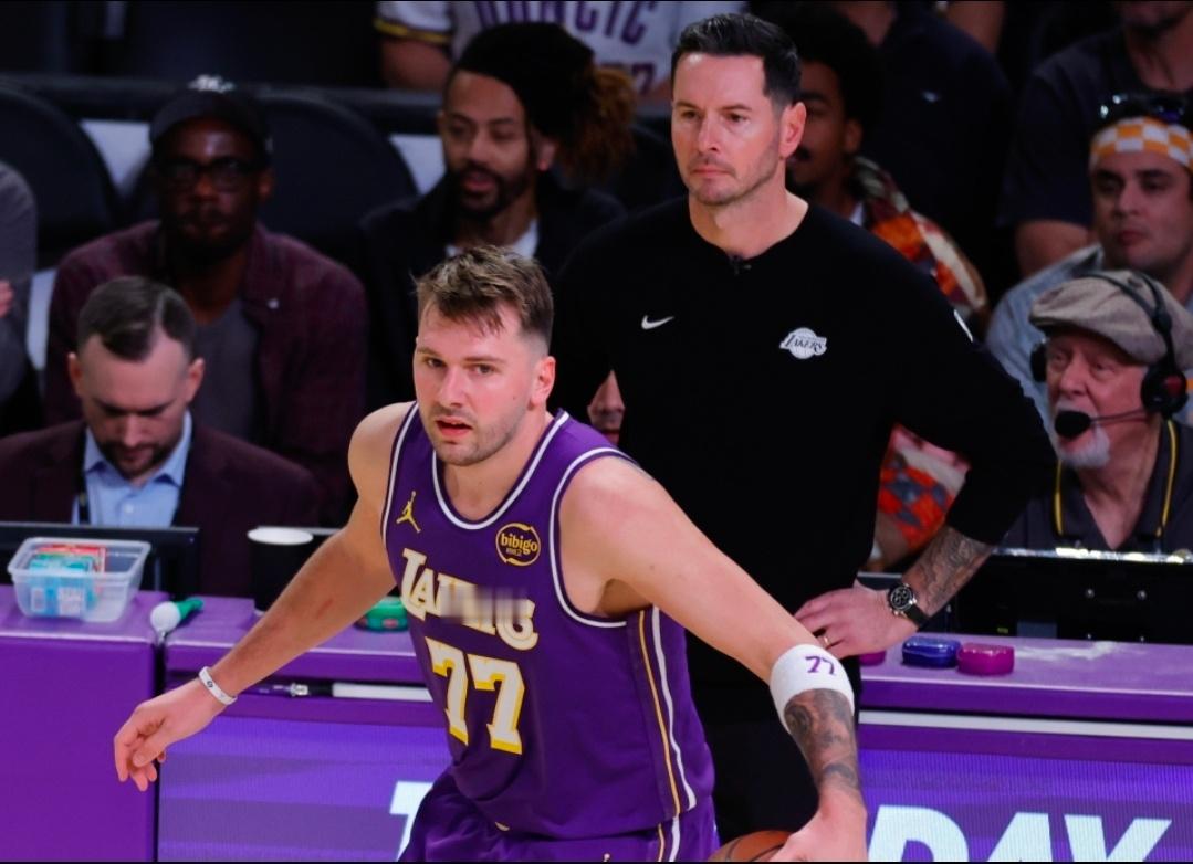 西部前6不稳！湖人近13战8败，仅领先第7的太阳1个胜场NBA常规赛继续进行，湖