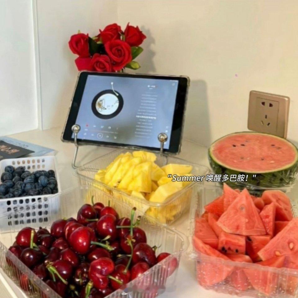 朋友圈文案分享1⃣️ℍ𝕚.｜七月≋ˡᵒᵛᵉ👐💙2⃣️♡ Hello Jul