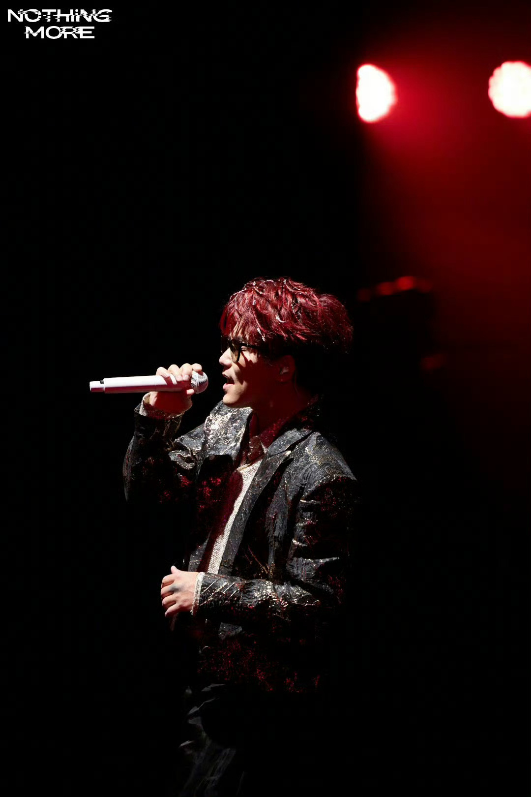 苏醒在春天当圣诞老人  苏醒真的是好宠粉丝，我真的是隔着屏幕都已经感受到羡慕之情