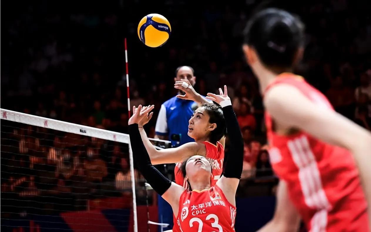 中国女排3-0法国女排(25-17/25-18/25-11)，其中第三局，吴梦洁