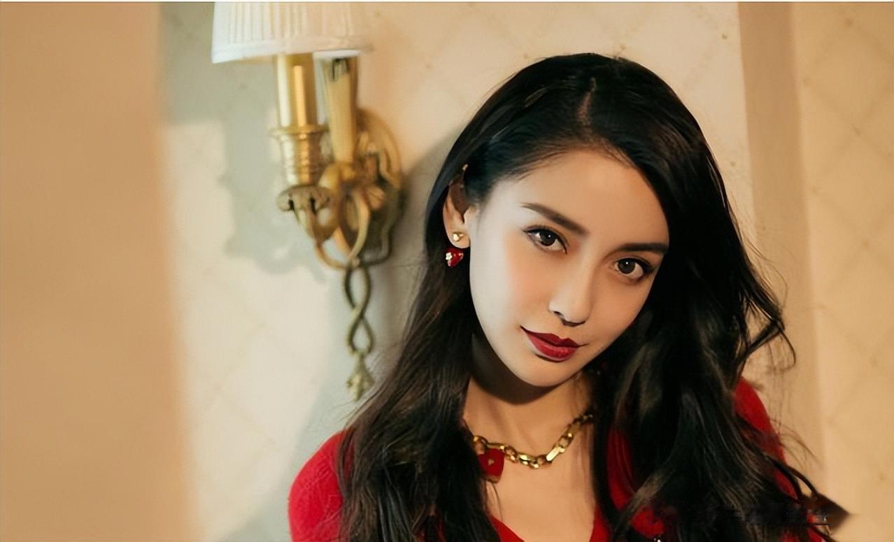 杨颖张嘉倪全网账号被禁言，因看疯马秀被封杀，彻底凉了
杨颖和张嘉倪因观看疯马秀被