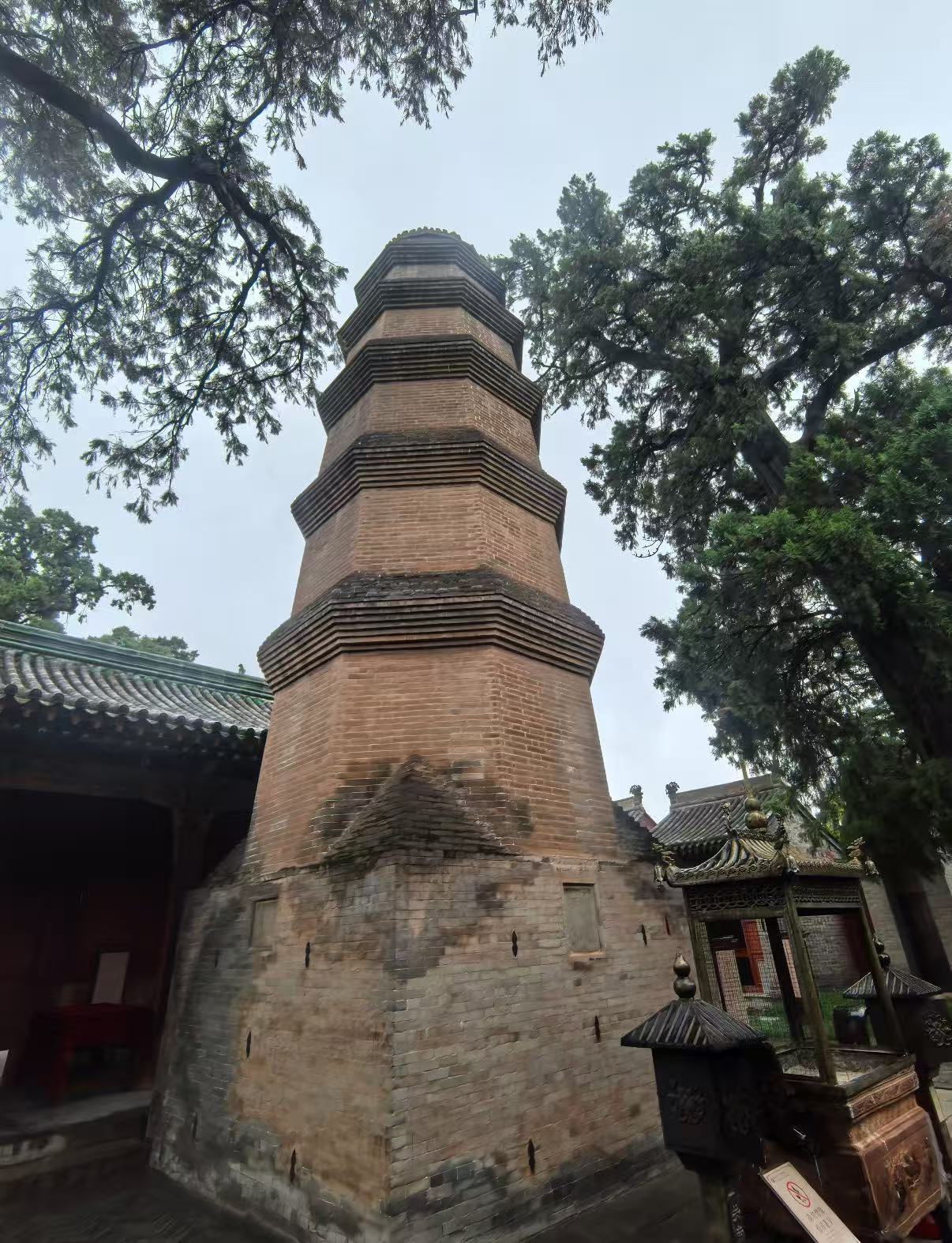 山西关公信俗两岸同心解州关帝庙承千年忠义，一脉信仰联结海峡两岸。端午踏足三晋大地
