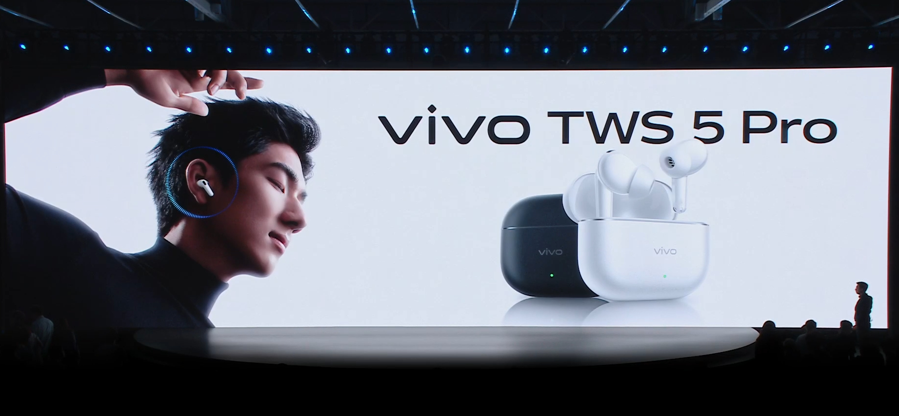 vivo X Fold6 兼顾外观、屏幕与实用硬件，自然主题三款后盖配色耐看且辨