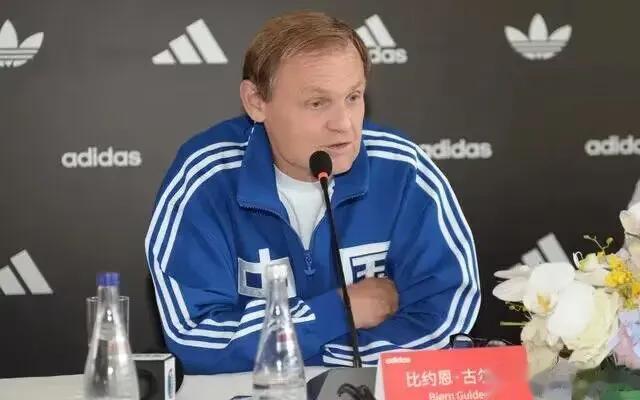 打感情牌！阿迪达斯CEO迫切希望扭转自新疆棉花以来阿迪达斯在中国销量下滑的趋势，