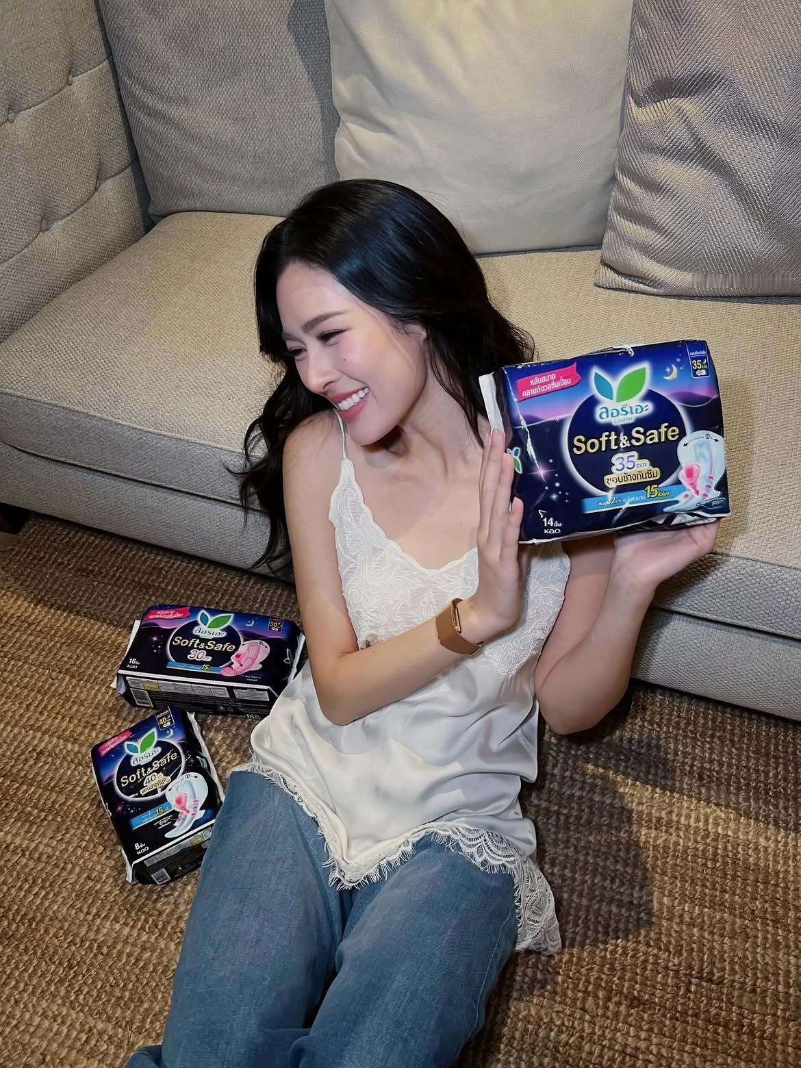 邝玲玲ig更新乐而雅的广广都拍的这么好看，看起来是优色林上班那天拍的邝玲玲全球最