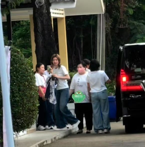 可爱炸毛小狗 ​​​