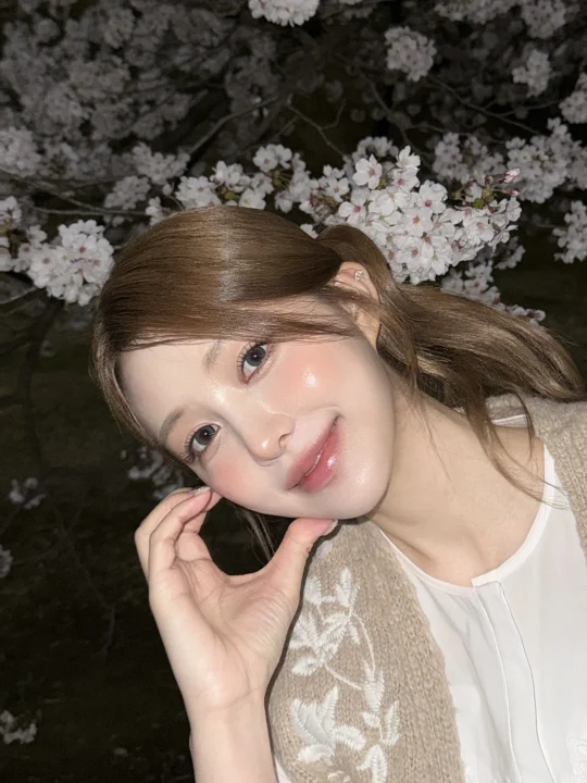 请MINNIE的妆造团队 给我做的妆发！！！