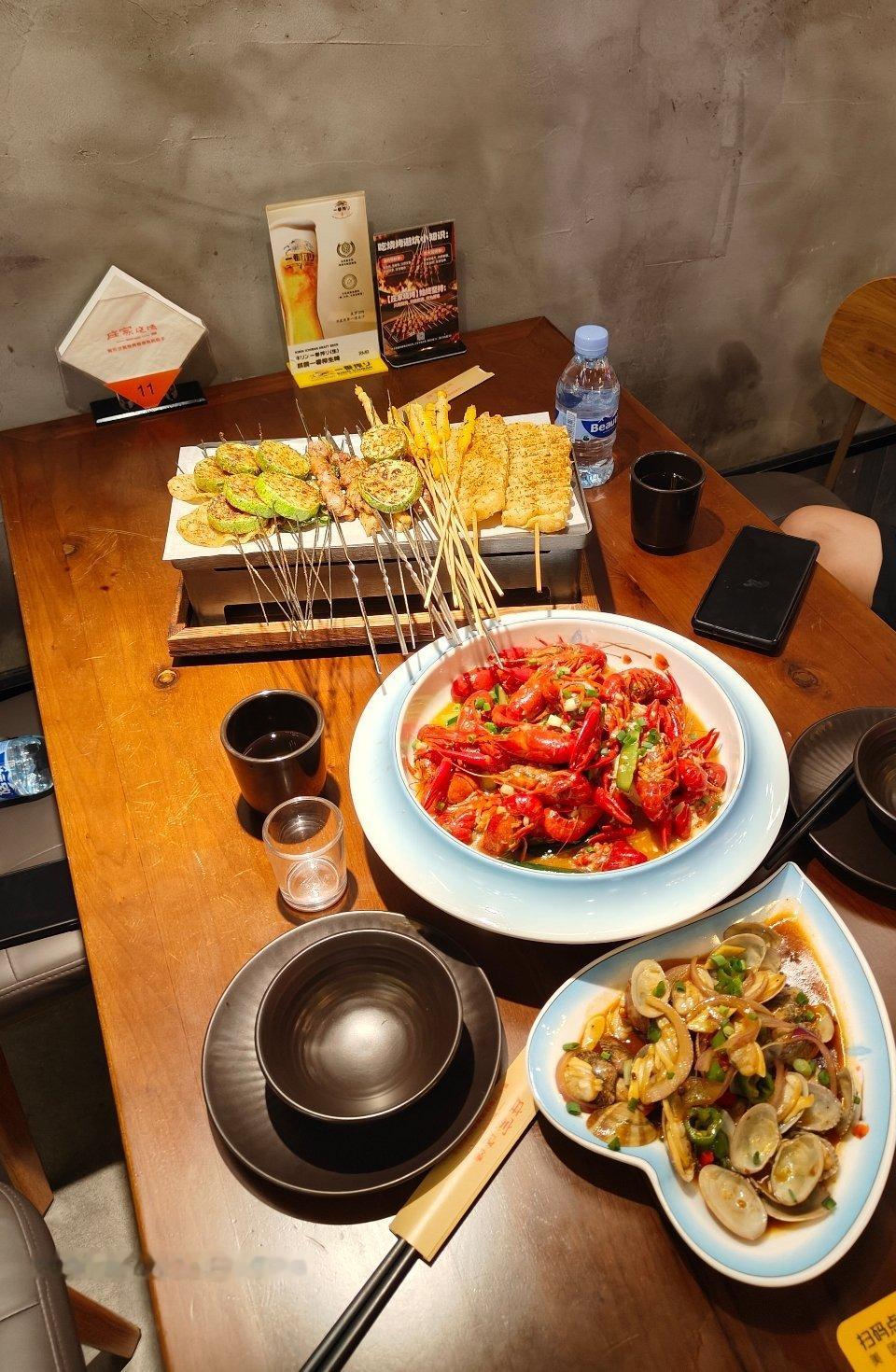 周末二天加班，晚上出来加餐下！ 