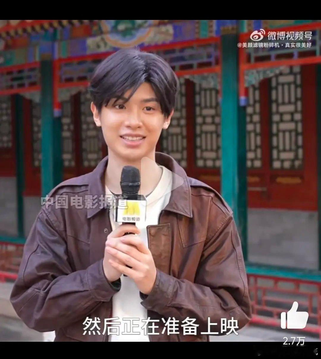 黄明昊怎么和欧弟越来越像了 ​​​