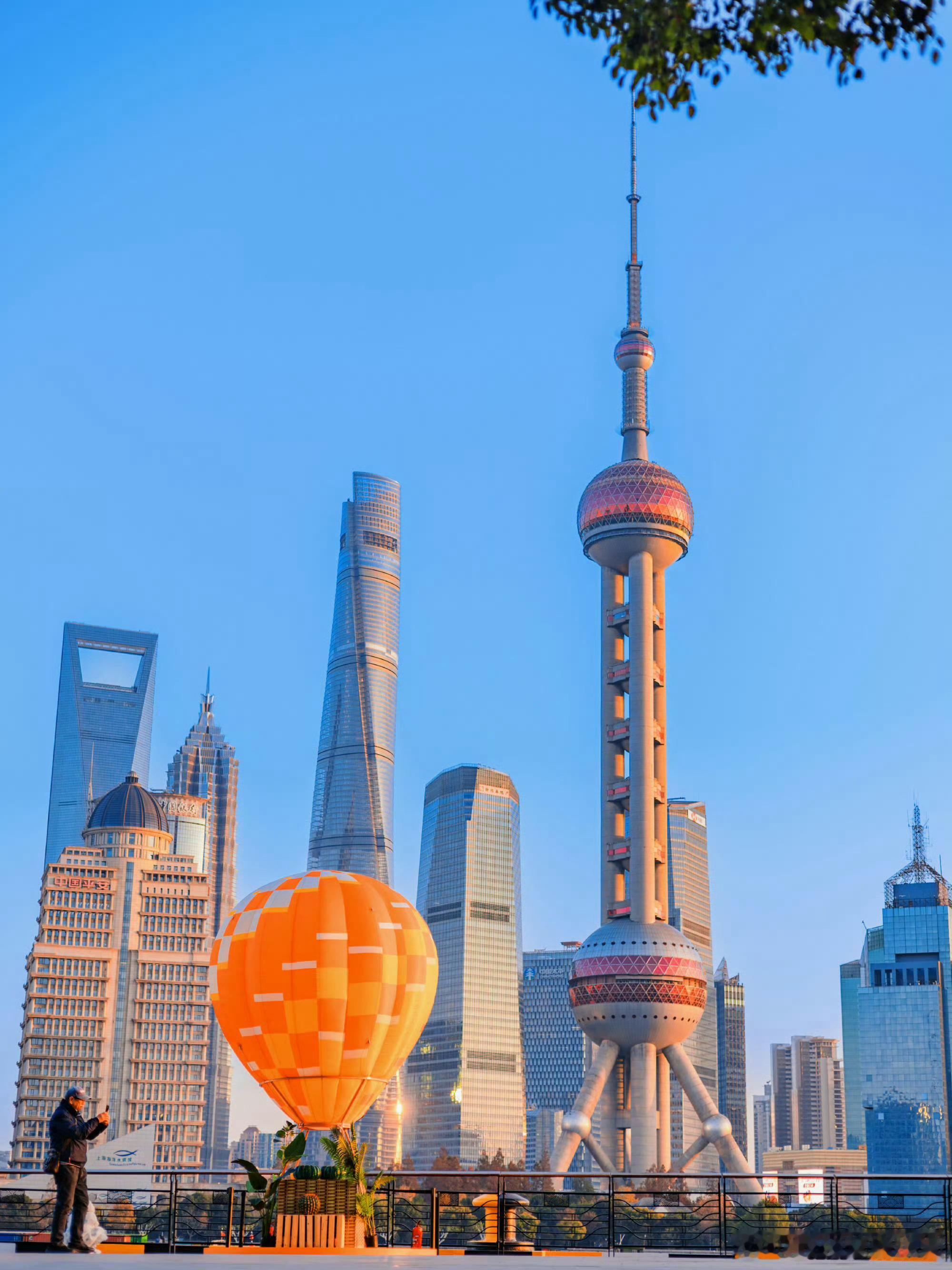 上海citywalk必逛新地标 城市漫游热潮席卷上海，一众新晋地标悄然走红。传承