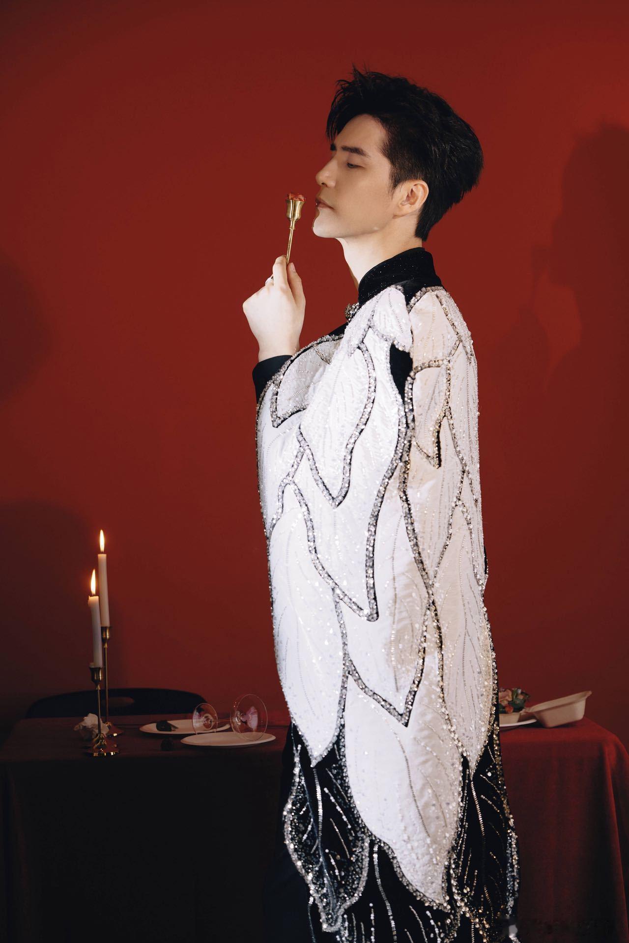 谁懂阿云嘎唱葫芦娃的反差感 谁能拒绝美声版“葫芦娃救爷爷”啊！阿云嘎唱得又认真又