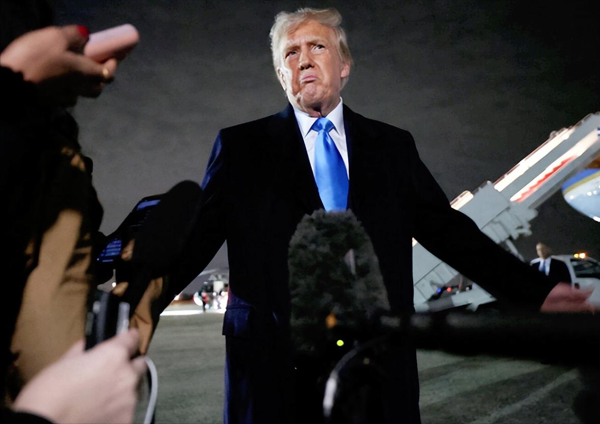 特朗普又喜提“新绰号”，他手下的官员私下里竟然给他起了个“世界总统”的外号，意思