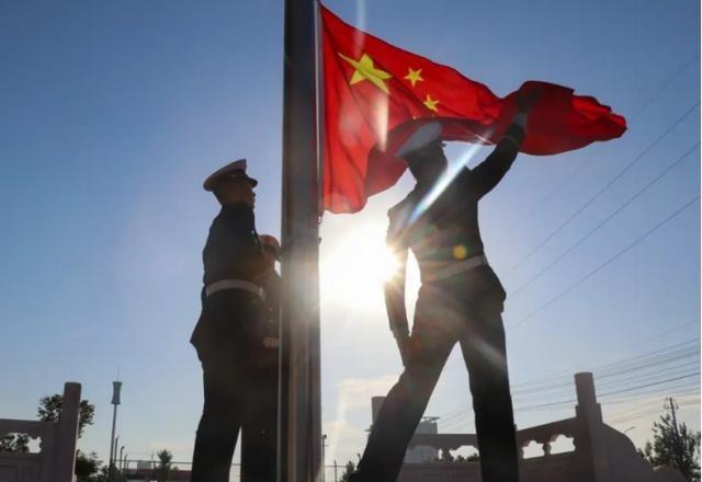 如果中美两国出现战争，两国会面临怎样的囧境？

如果中美开战，全球将面临前所未有