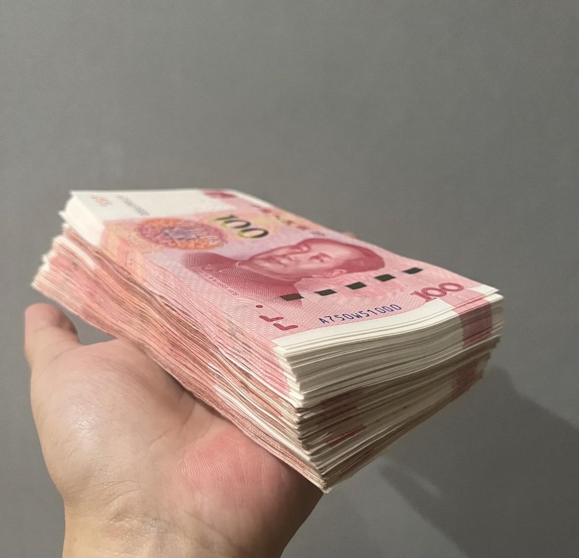 嫂子先后给两个女儿婚礼各随两千，合计四千礼金，如今唯一侄子大婚，纠结四千太普通、