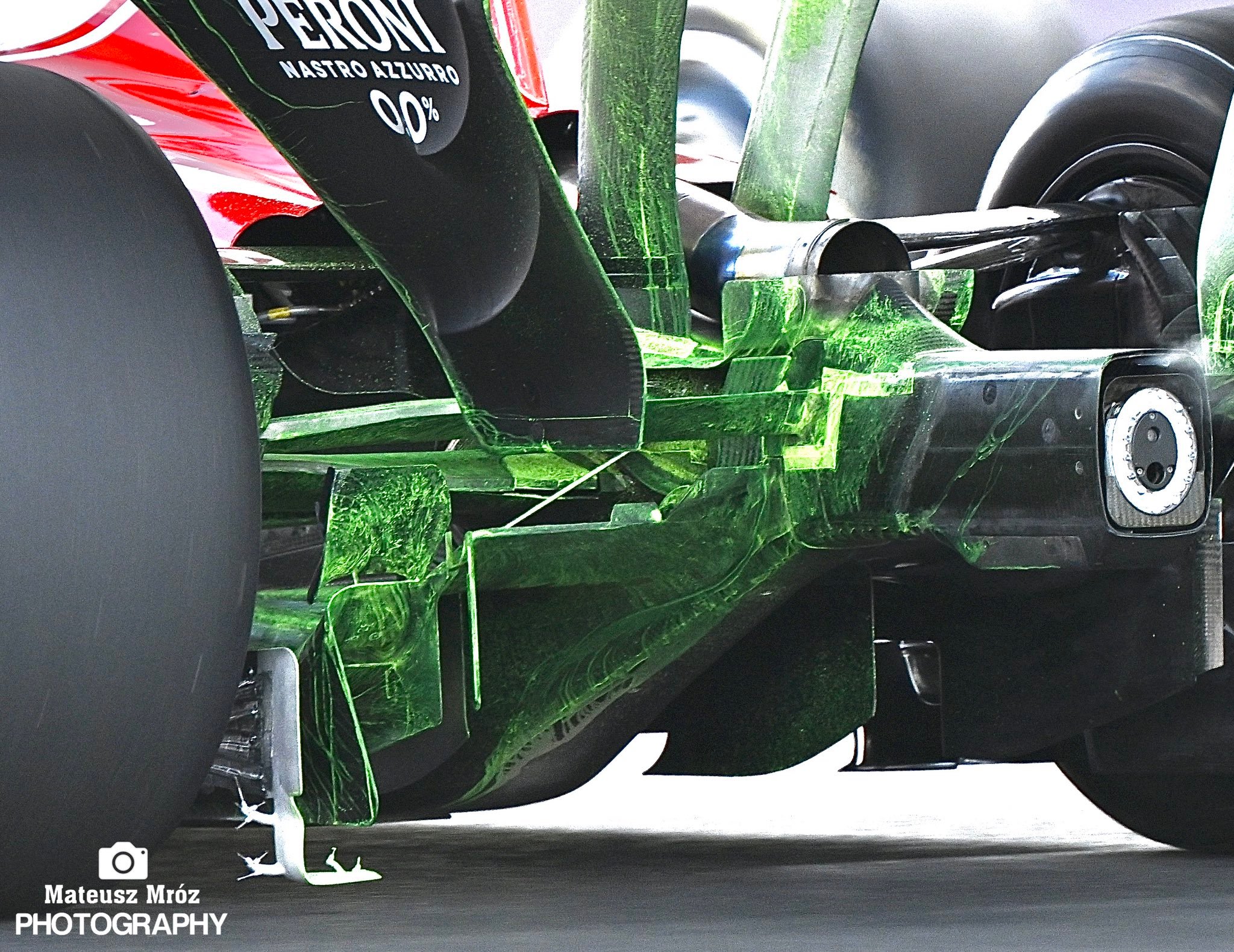 F12026F1匈牙利大奖赛 法拉利 SF26 扩散器区域的气流可视化 