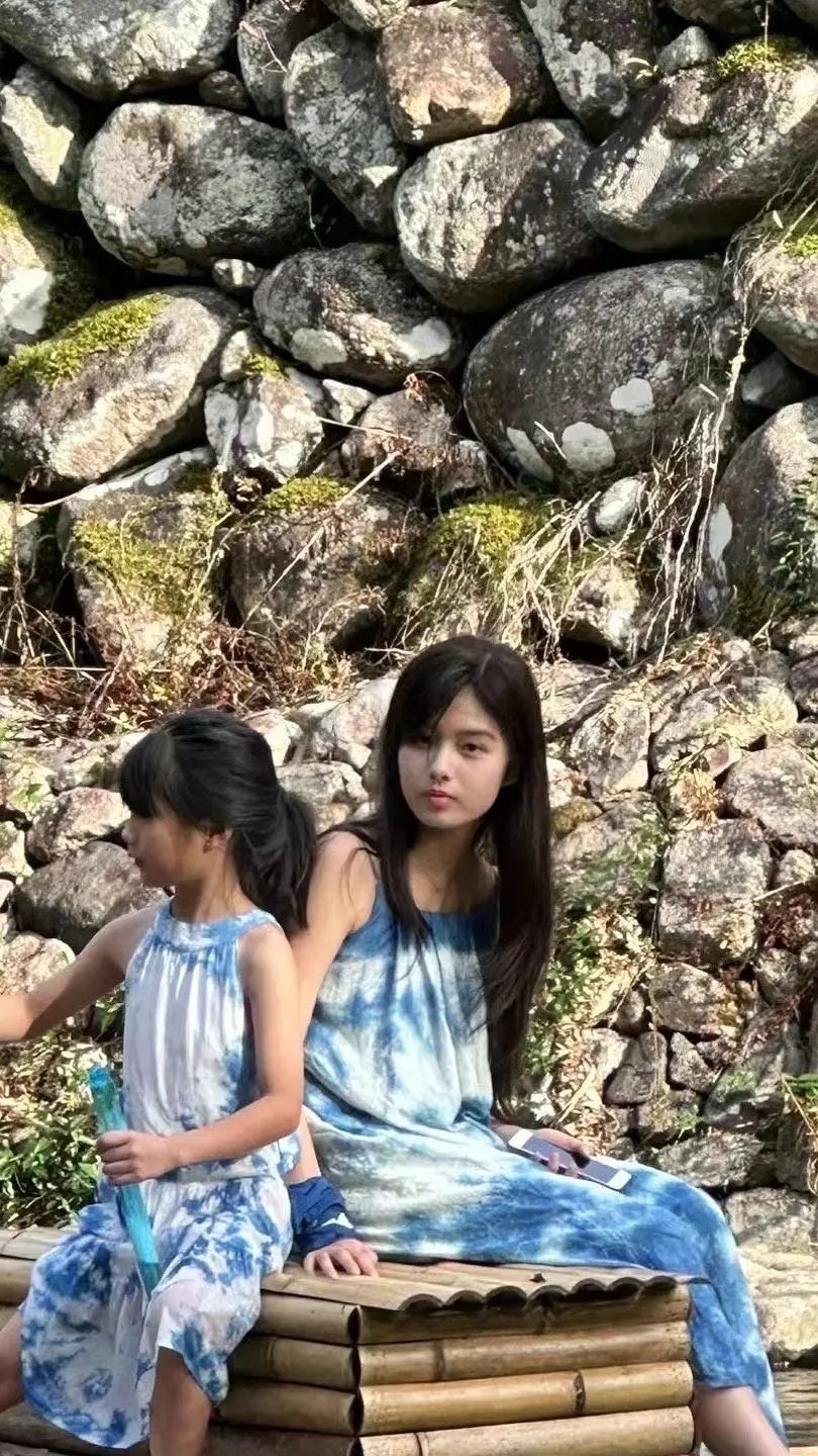 艾米现在的脸看起来很不妙的样子 ​​​