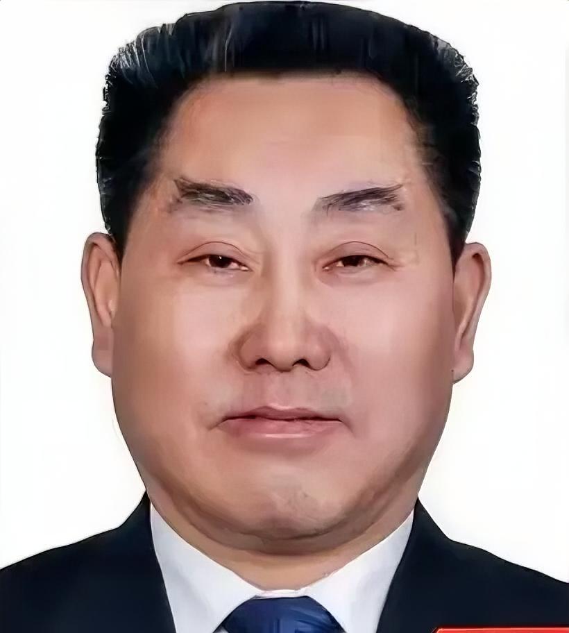 看到刘满仓“涉 案”3个亿的新闻时，我第一反应跟大多数人一样——“哦，又一个天文
