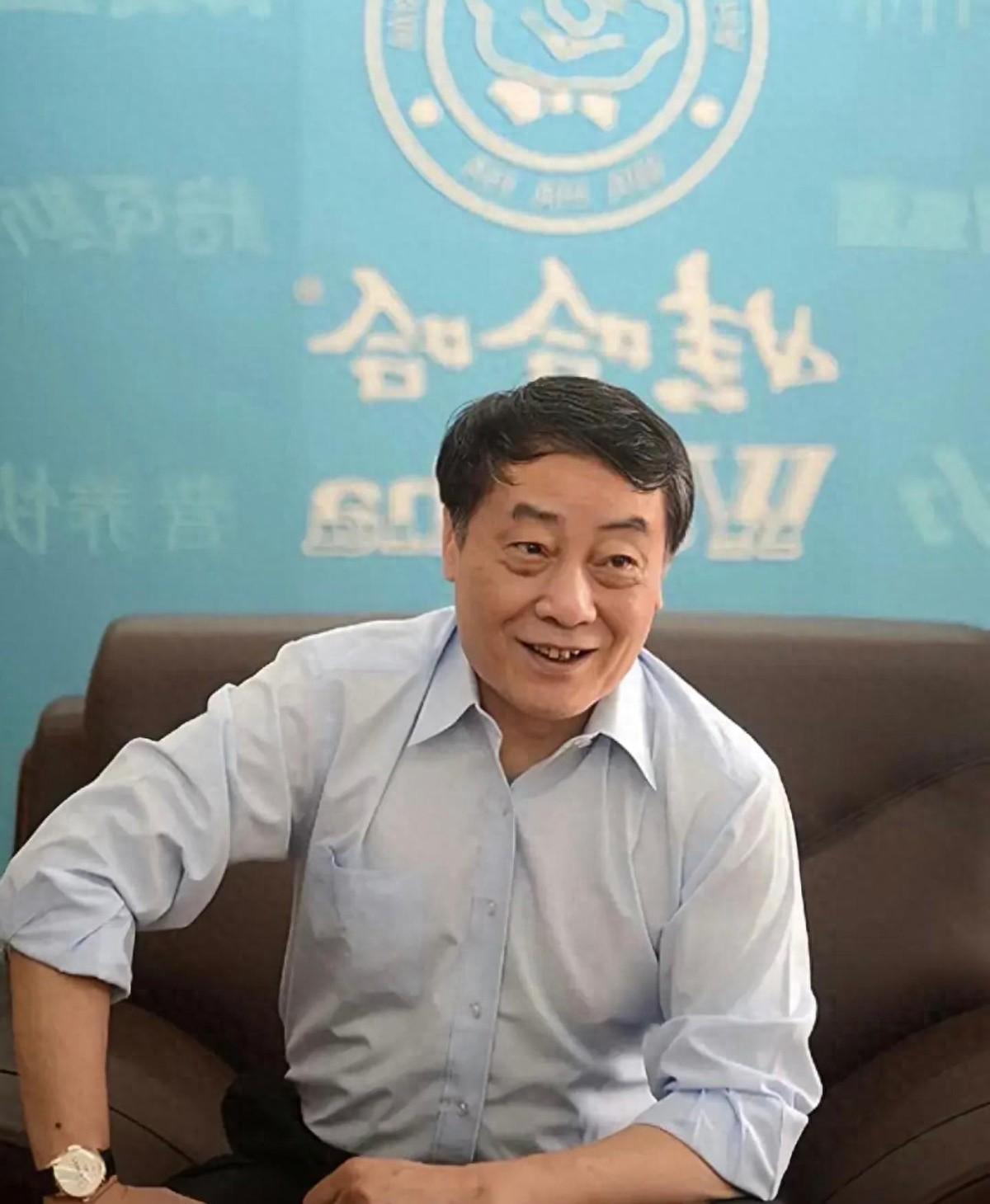 宗庆后的人设永远崩不了！
 
宗庆后曾是个几乎“人设封神”的企业家。在网络世界里