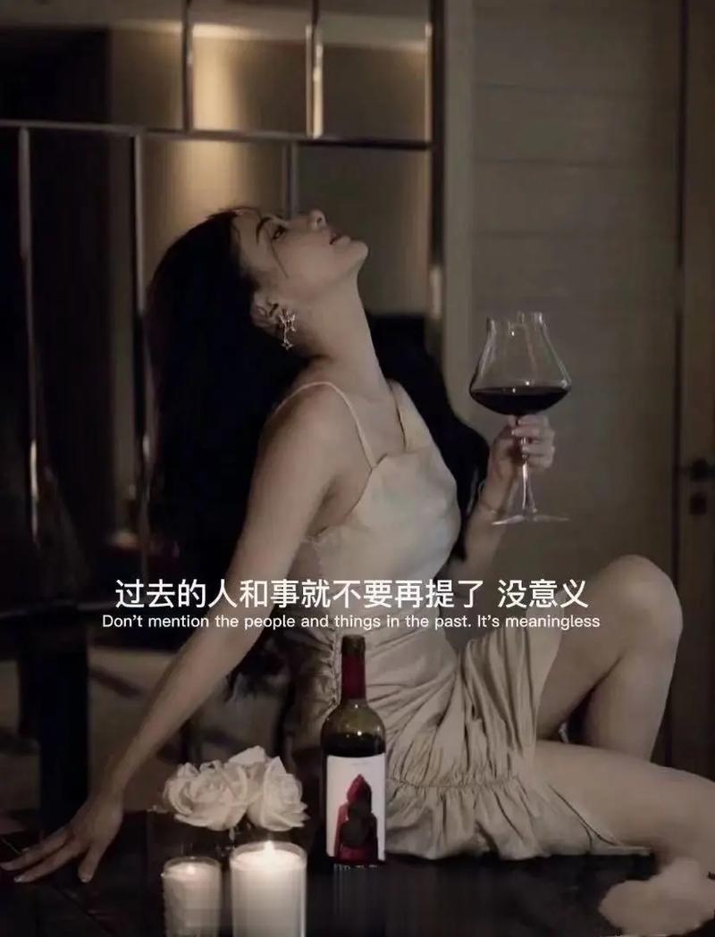 别再拿“温柔”当遮羞布了，没实力的好，一文不值
 
你有没有听过一句话：“一事无