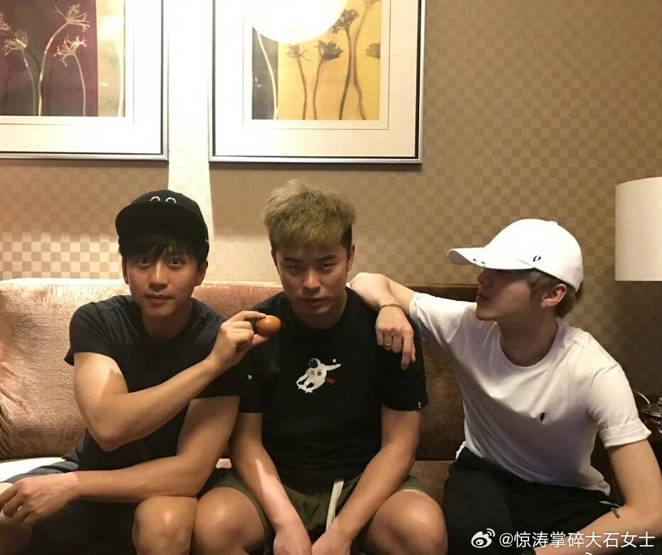 五哈4月4日播邓超自曝五哈开播时间哈哈哈哈哈 懂了懂了！邓超说4月4日播不了，意