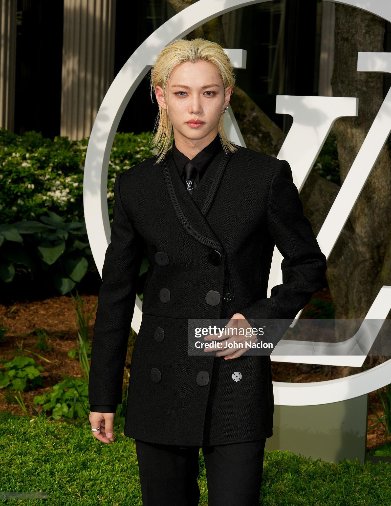李龙馥出席Louis Vuitton 2027早春度假系列时装秀 